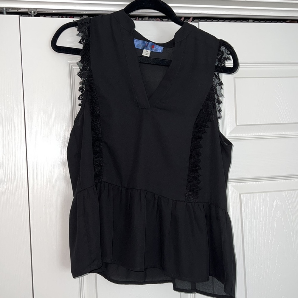 Black flowy tank